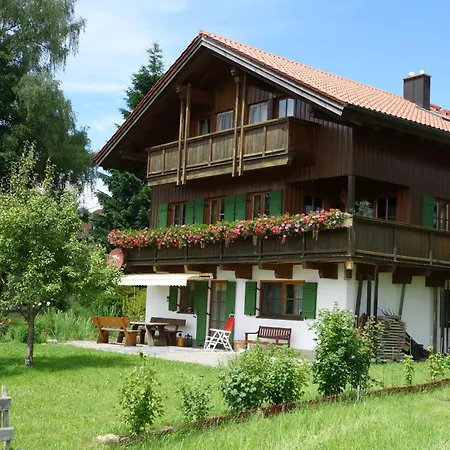 펜션 Allgaeu Holzhaus I Bergpanorama & Pur Im Herzen Des Allgaeus! 바이트나우